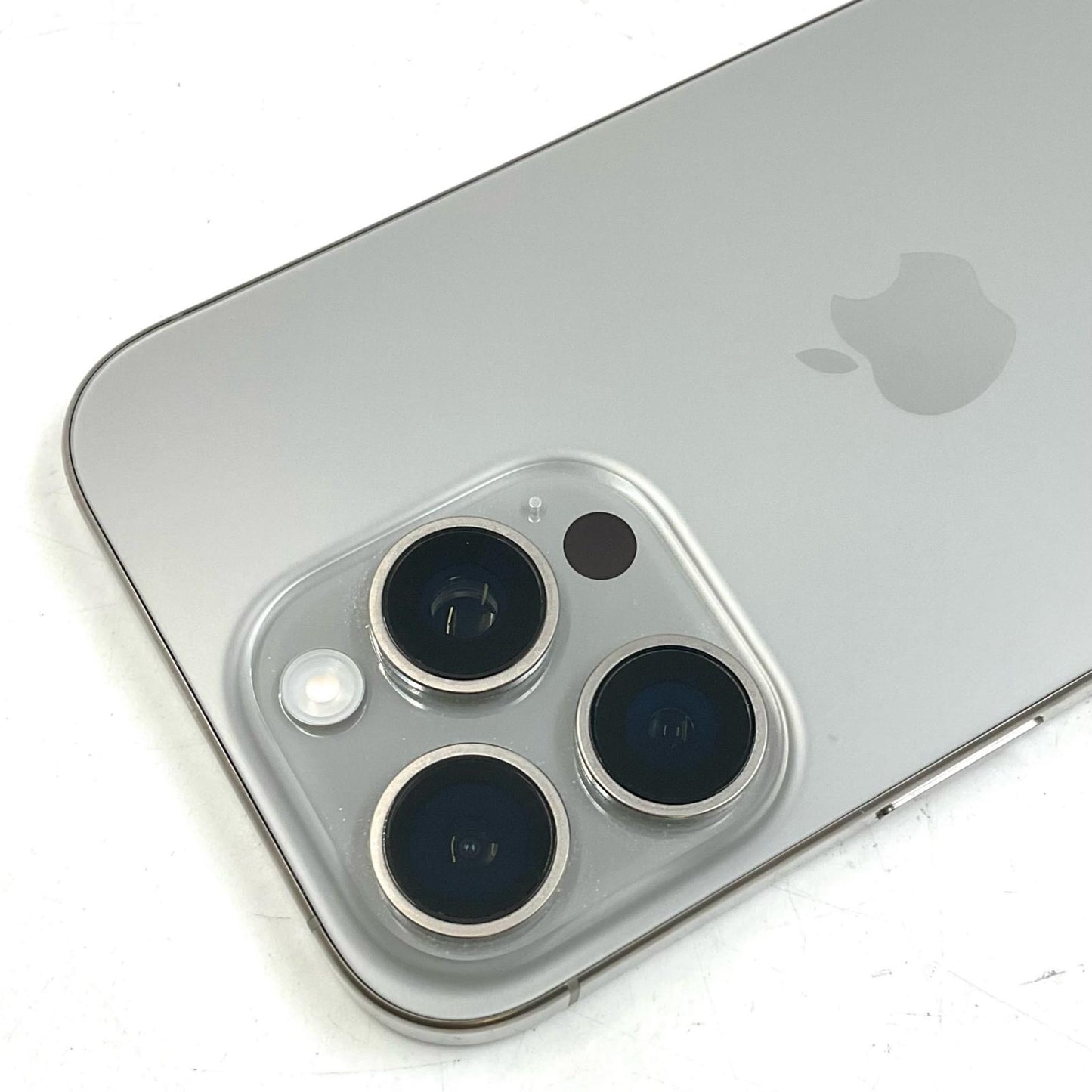 【最速発送】Apple iPhone iPhone 16 Pro 128GB Natural Titanium 白ロム【難有】 92%