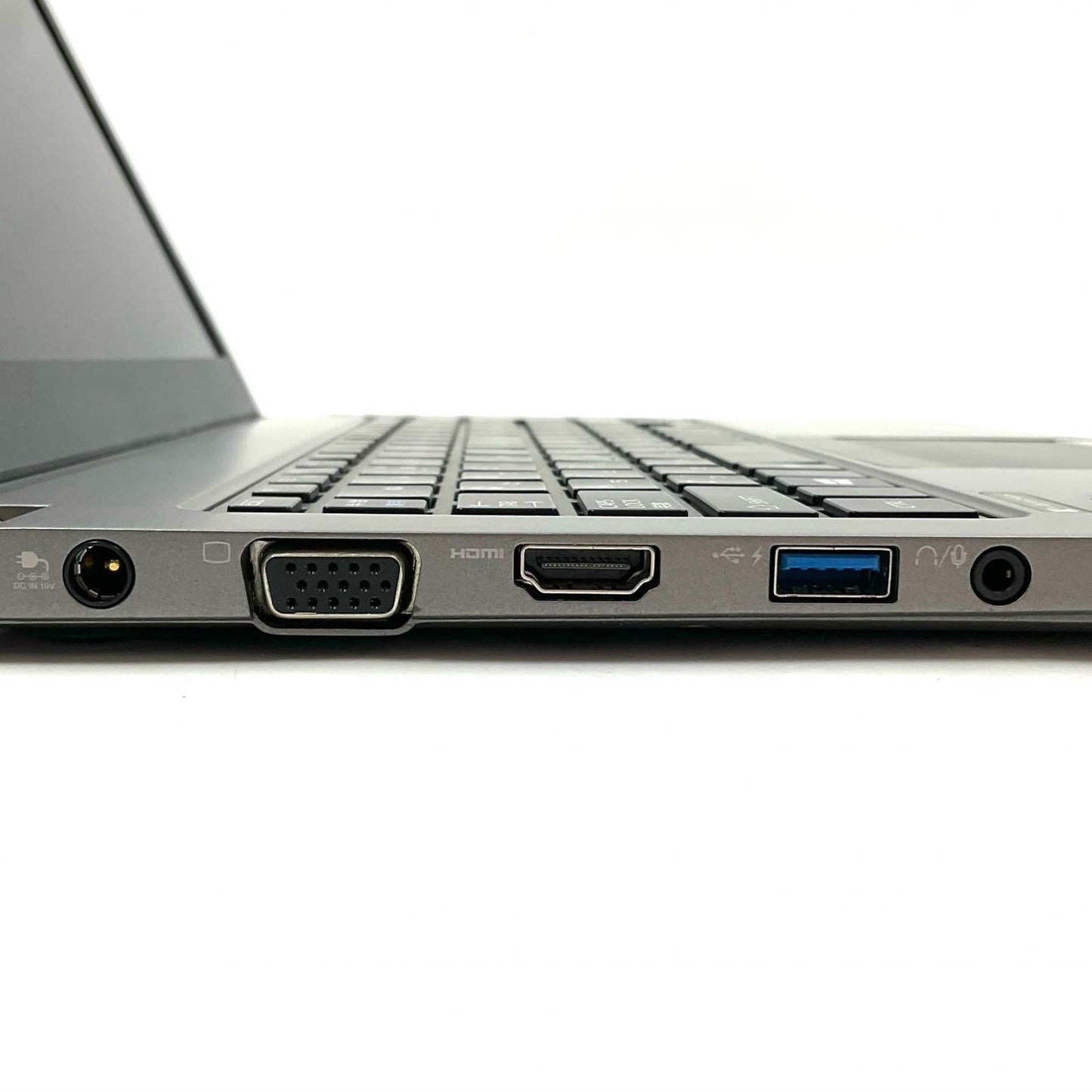 【全額返金保証】【最速発送】dynabook RZ63/FS Core i7-6500U 2.50GHz 8GB SSD 256GB 動作確認済