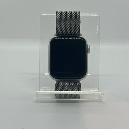 【全額返金保証】【最速発送】Apple Watch SE 第1世代 アルミニウム 40mm GPS 99% 美品 動作確認済
