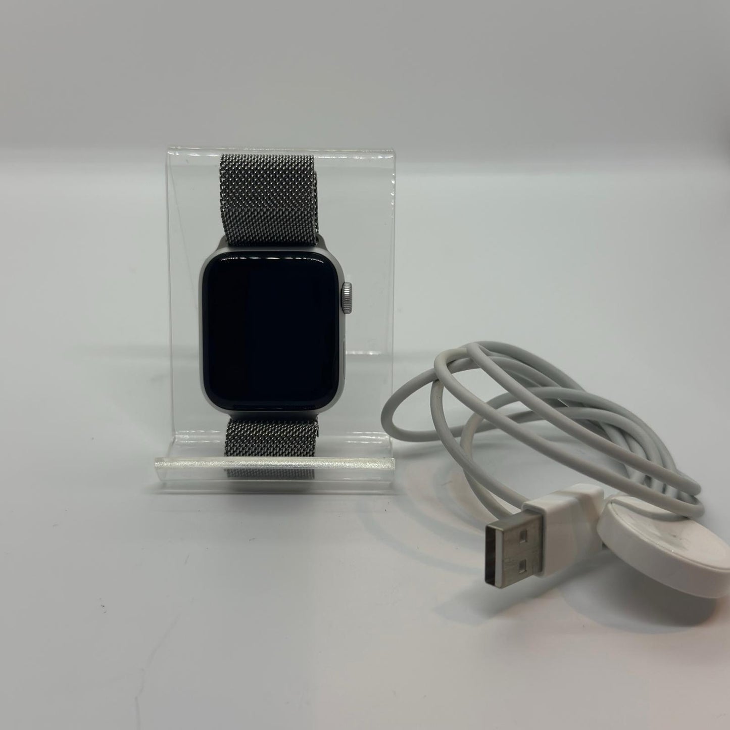 【全額返金保証】【最速発送】Apple Watch SE 第1世代 アルミニウム 40mm GPS 99% 美品 動作確認済