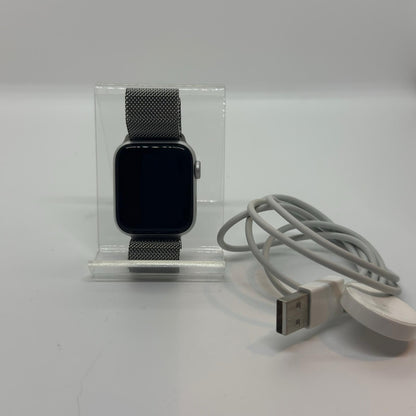 【全額返金保証】【最速発送】Apple Watch SE 第1世代 アルミニウム 40mm GPS 99% 美品 動作確認済