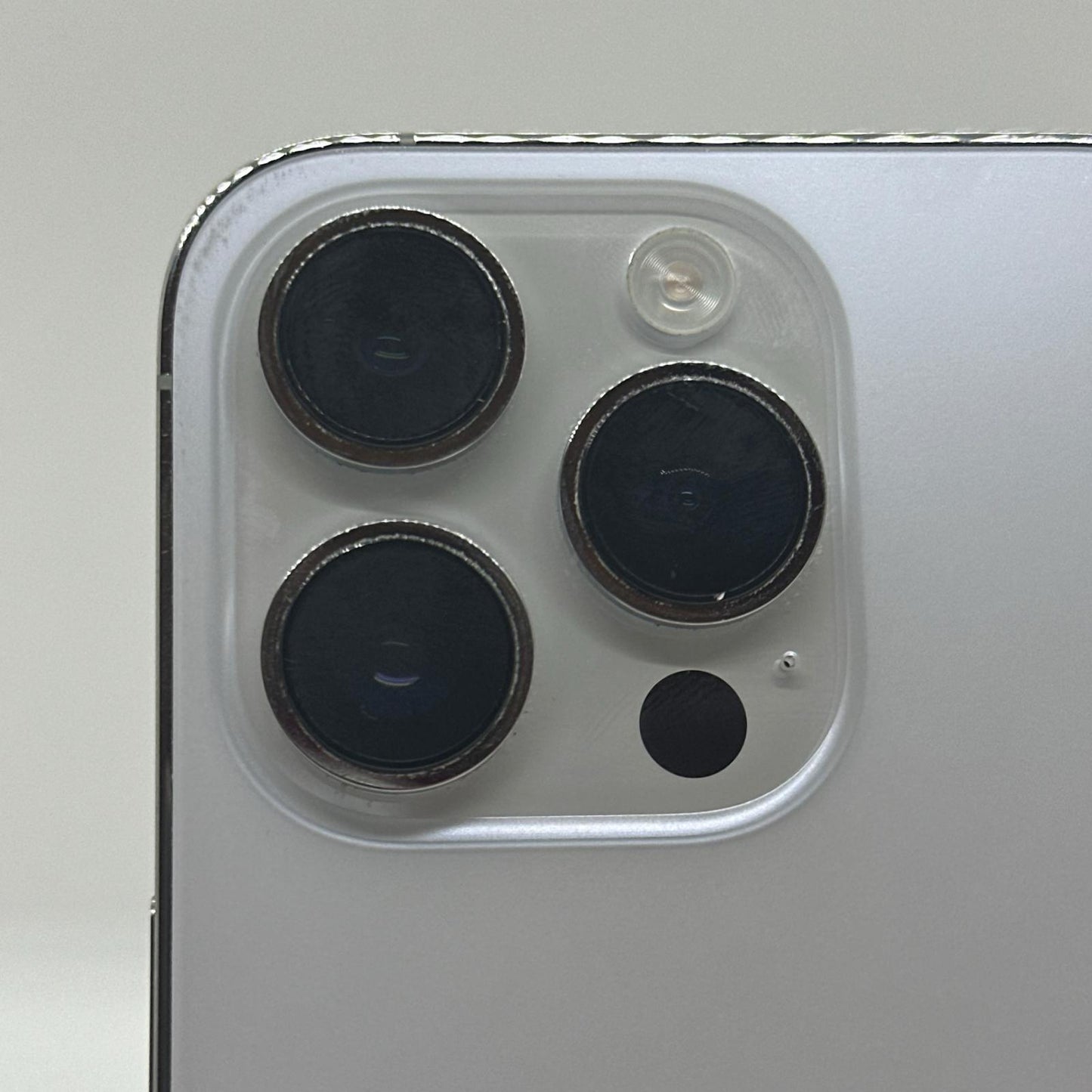 【全額返金保証】【最速発送】Apple iPhone iPhone 14 Pro 256GB シルバー SIMフリー 白ロム 動作確認済 74%