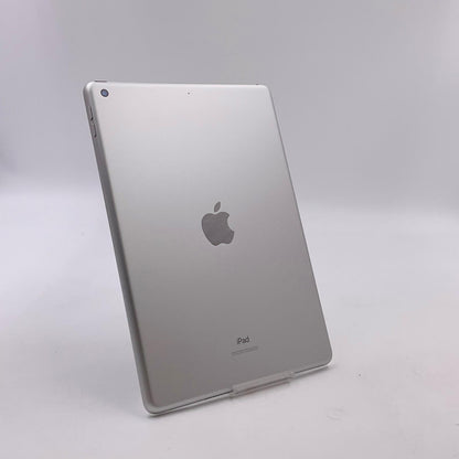 【全額返金保証】【最速発送】Apple iPad iPad 10.2インチ 第8世代 32GB シルバー Wi-Fi 動作確認済