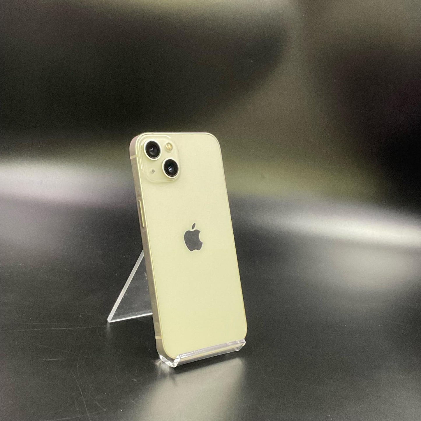 【全額返金保証】【最速発送】Apple iPhone iPhone 13 128GB スターライト docomo SIMフリー 白ロム 動作確認済 74%