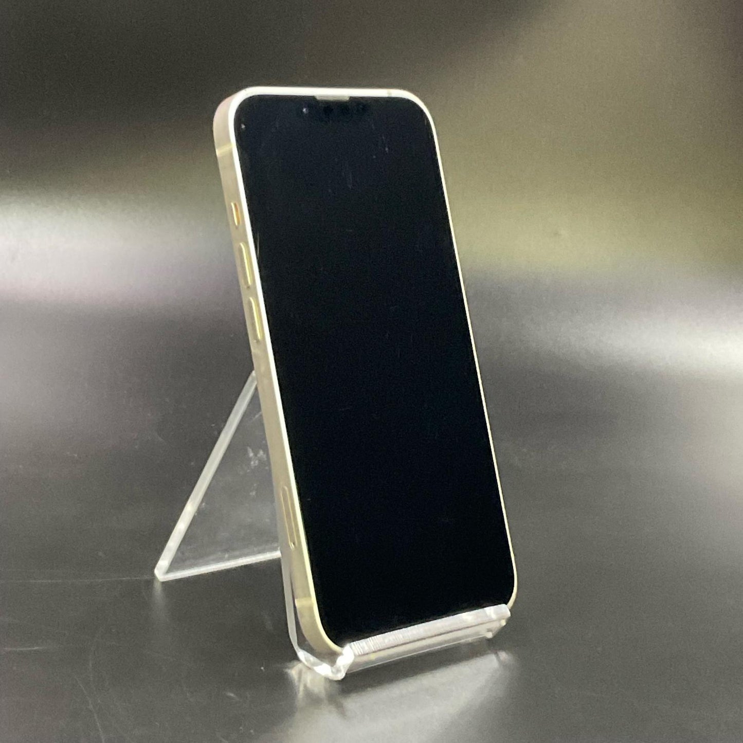 【全額返金保証】【最速発送】Apple iPhone iPhone 13 128GB スターライト docomo SIMフリー 白ロム 動作確認済 74%