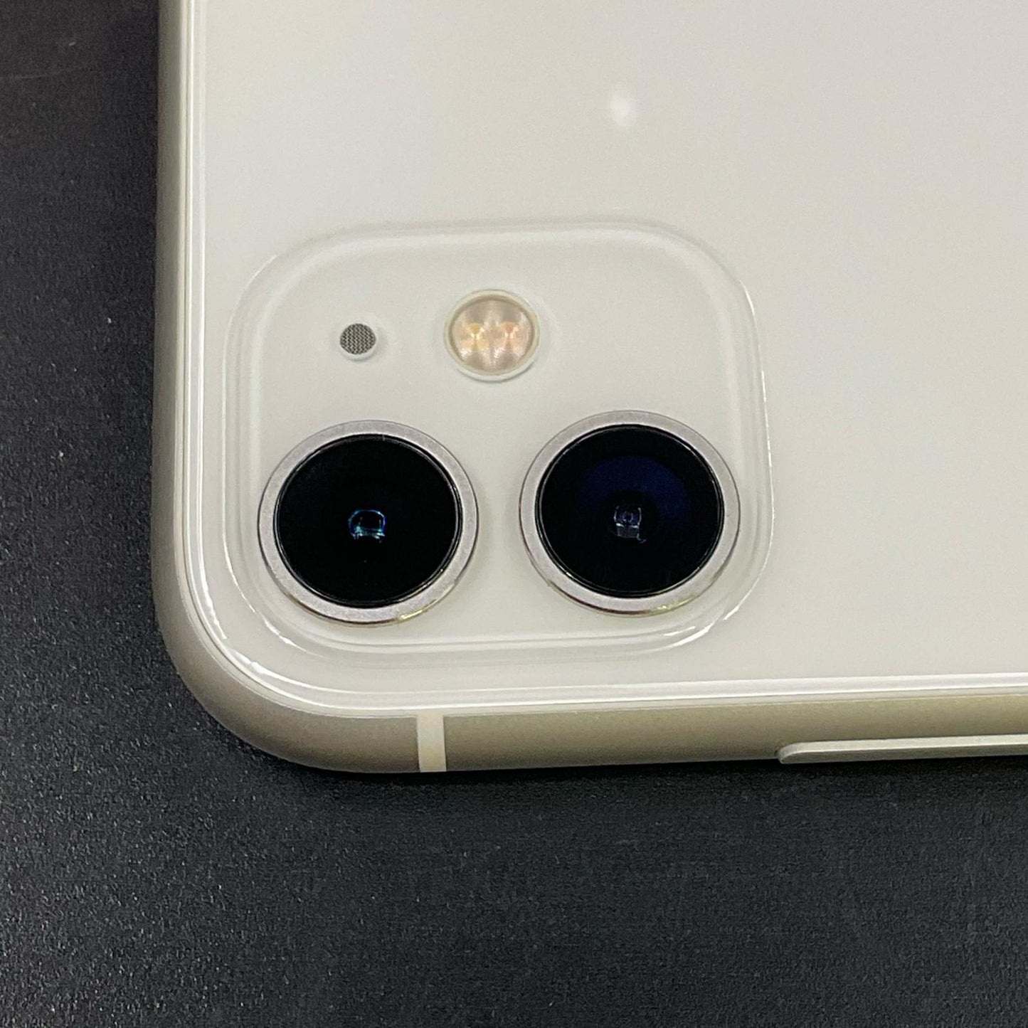 【全額返金保証】【最速発送】Apple iPhone iPhone 11 128GB ホワイト SIMフリー 白ロム 動作確認済 72%