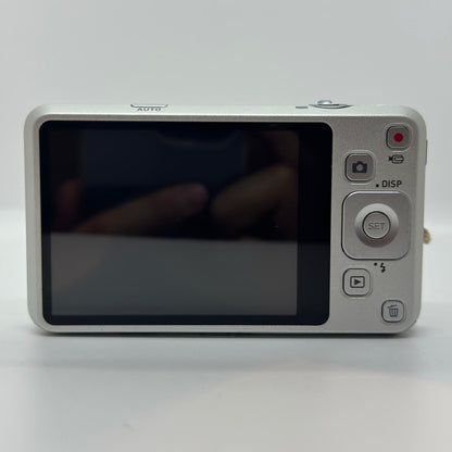 【全額返金保証】【最速発送】 コンパクトデジタルカメラ CASIO EXILIM EX-Z800 シルバー 動作確認済