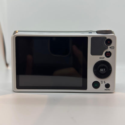 【全額返金保証】【最速発送】 コンパクトデジタルカメラ CASIO EXILIM EX-ZR700 ホワイト 美品 動作確認済