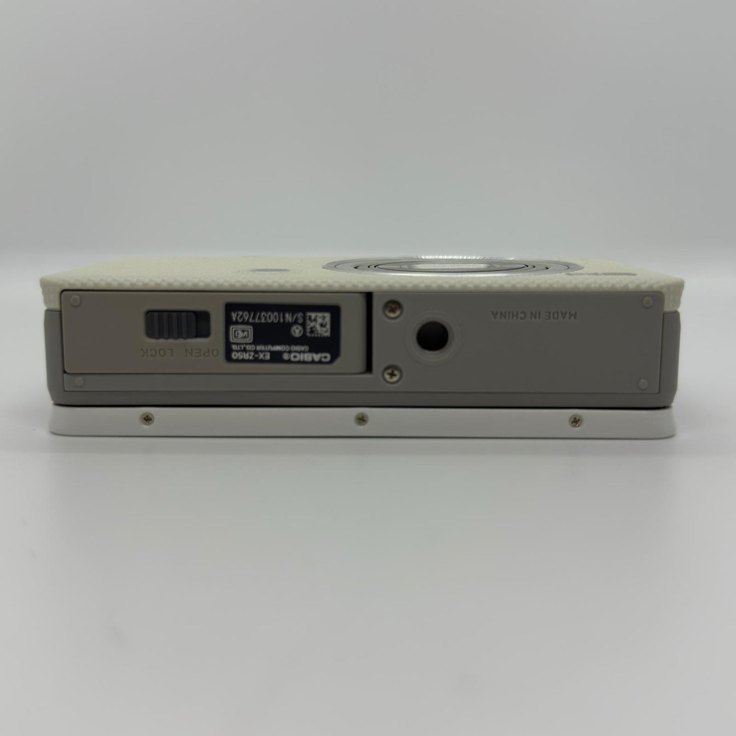 【全額返金保証】【最速発送】 コンパクトデジタルカメラ CASIO EXILIM EX-ZR50 ホワイト 美品 動作確認済