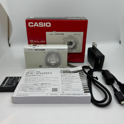 【全額返金保証】【最速発送】 コンパクトデジタルカメラ CASIO EXILIM EX-ZR50 ホワイト 美品 動作確認済