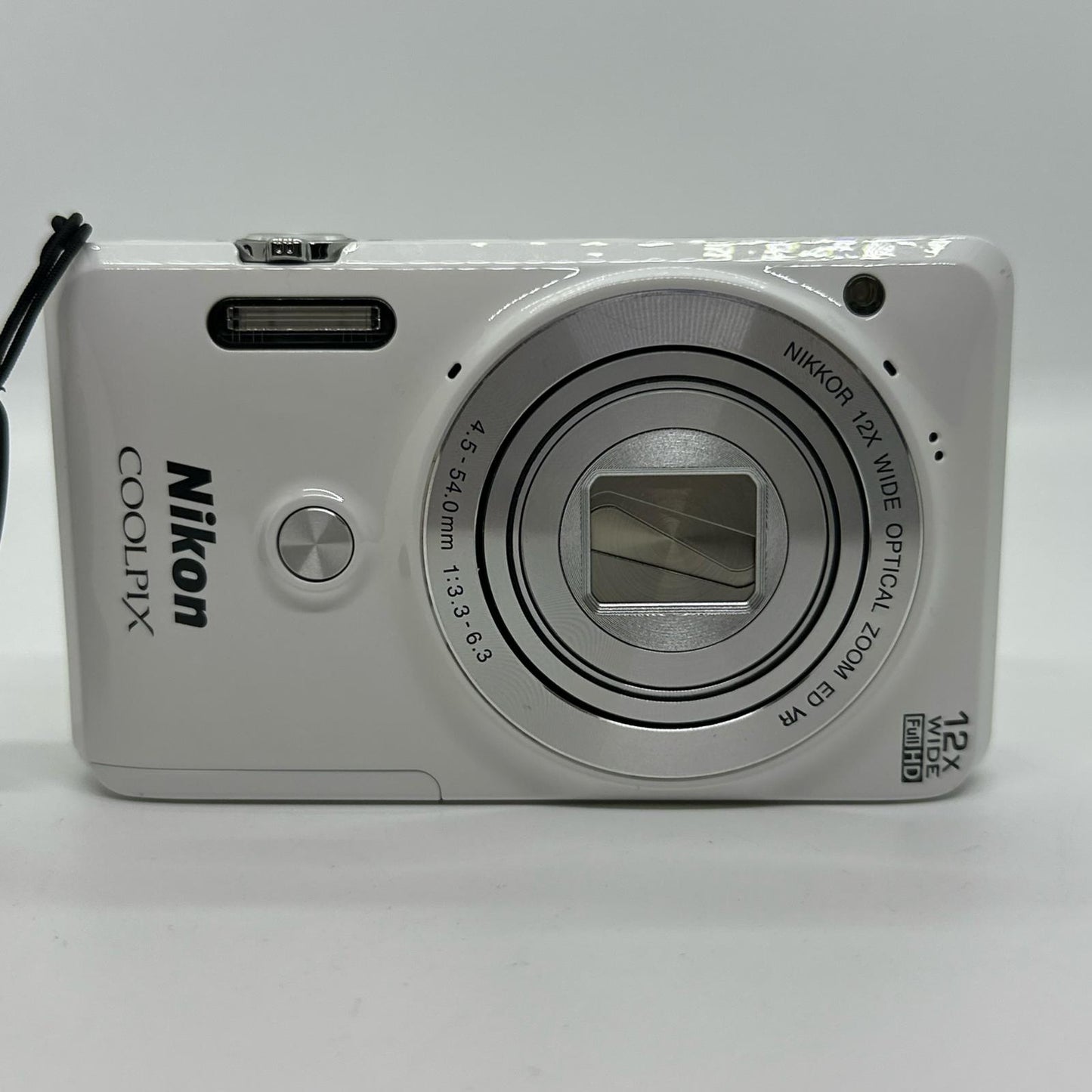 【全額返金保証】【最速発送】Nikon コンパクトデジタルカメラ COOLPIX S6900 ホワイト 動作確認済
