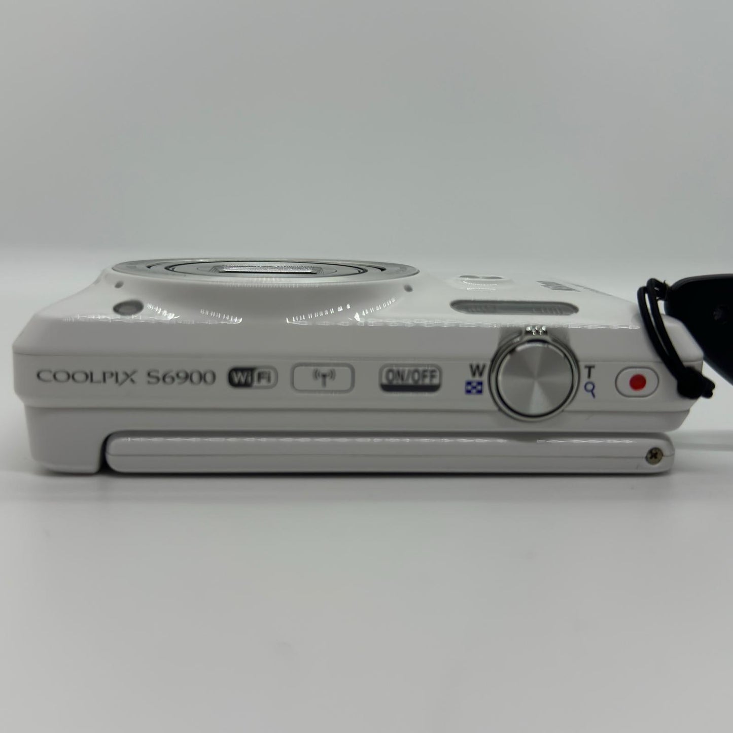 【全額返金保証】【最速発送】Nikon コンパクトデジタルカメラ COOLPIX S6900 ホワイト 動作確認済
