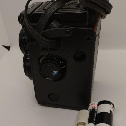 【全額返金保証】【最速発送】 YASHICA Mat-124G 動作確認済