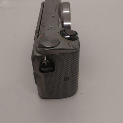 【全額返金保証】【最速発送】Sony デジタル一眼 α NEX-5T シルバー 動作確認済