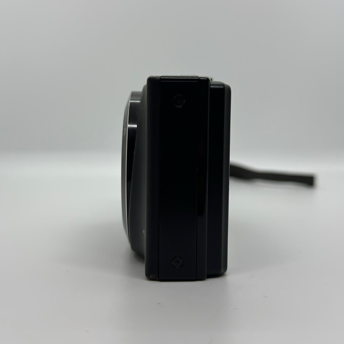 【最速発送】Nikon コンパクトデジタルカメラ COOLPIX S8200 ブラック【難有】