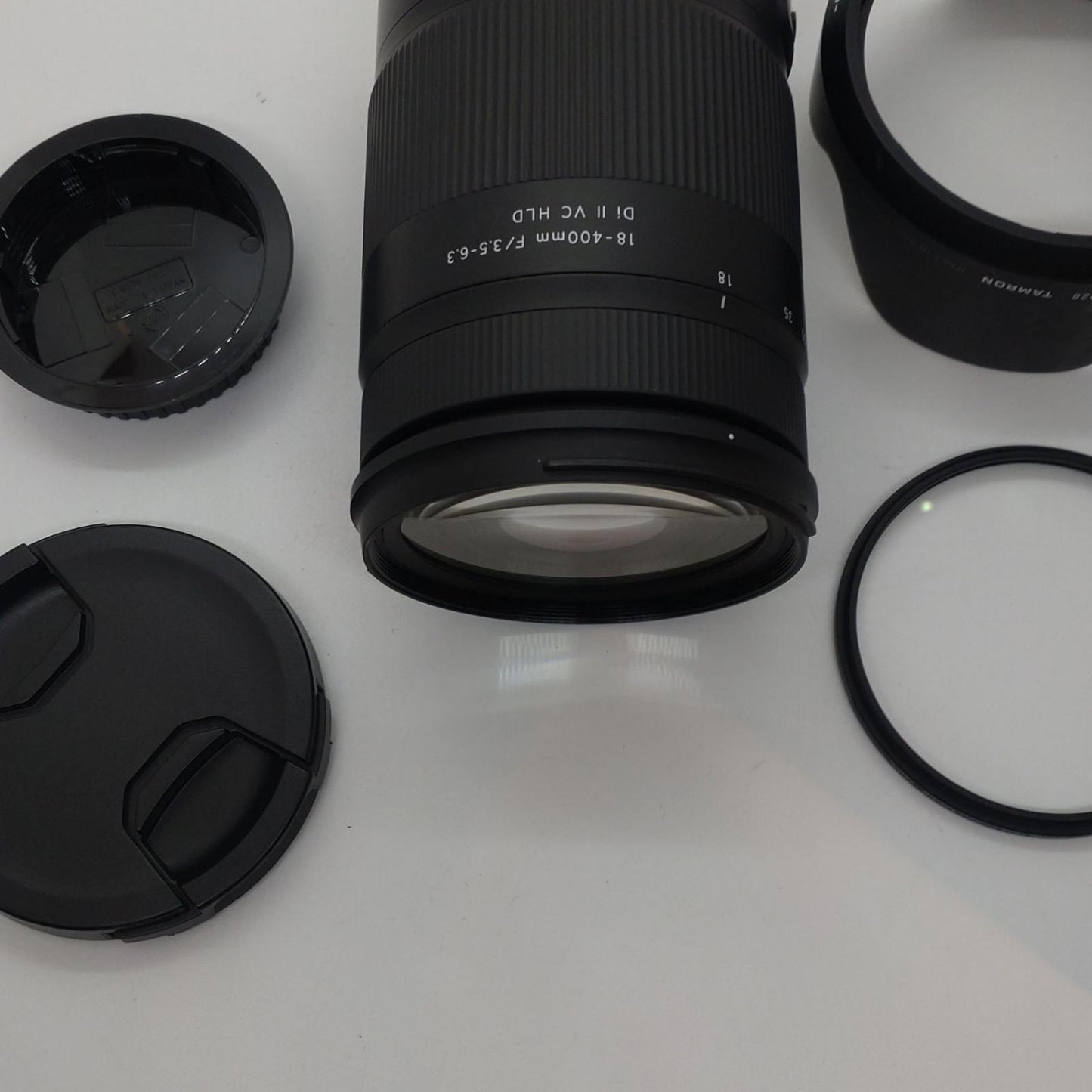 【全額返金保証】【最速発送】TAMRON 18-400mm F3.5-6.3 DiII VC HLD [Canon用] 動作確認済