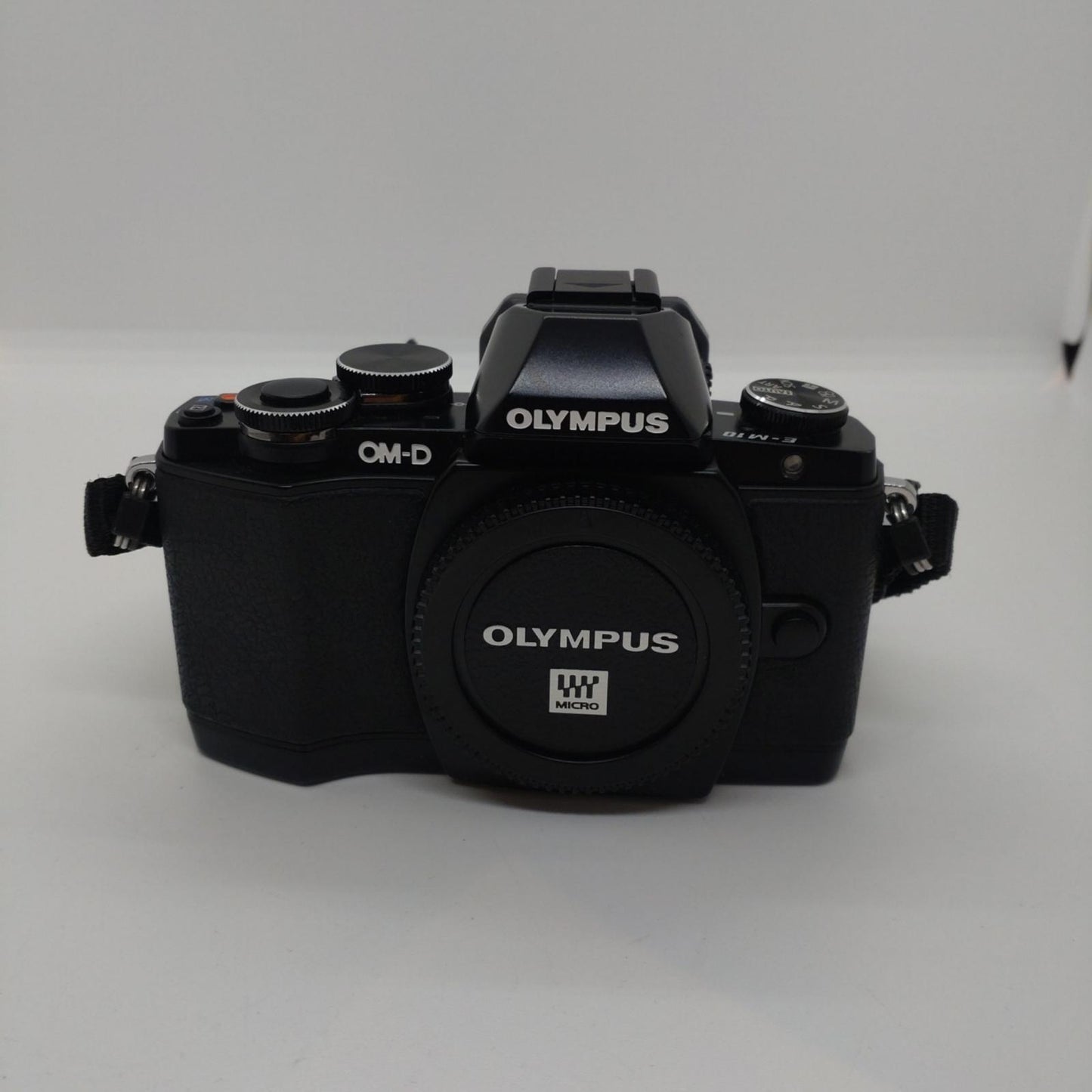 【全額返金保証】【最速発送】OLYMPUS デジタル一眼 OM-D E-M10 ボディ [ブラック] 美品 動作確認済