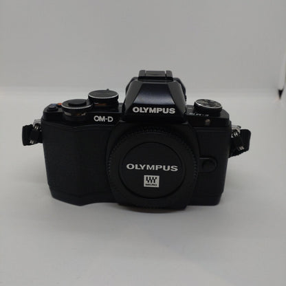 【全額返金保証】【最速発送】OLYMPUS デジタル一眼 OM-D E-M10 ボディ [ブラック] 美品 動作確認済