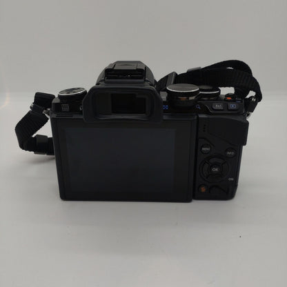 【全額返金保証】【最速発送】OLYMPUS デジタル一眼 OM-D E-M10 ボディ [ブラック] 美品 動作確認済