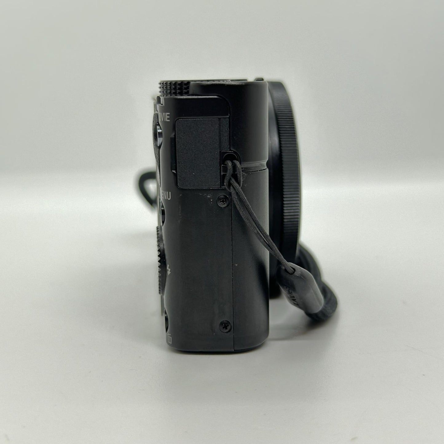 【全額返金保証】【最速発送】Sony コンパクトデジタルカメラ サイバーショット DSC-RX100 美品 動作確認済