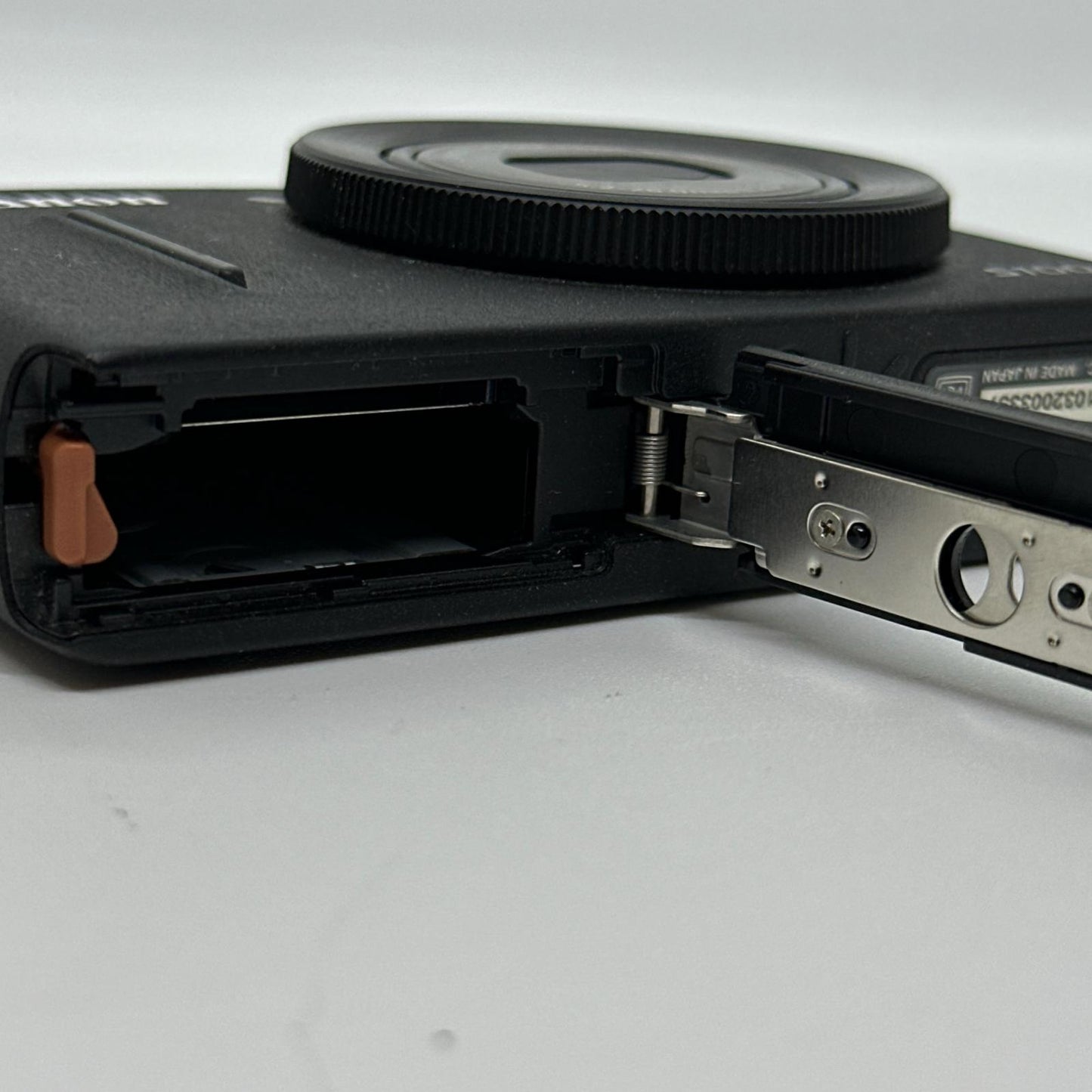 【最速発送】Canon コンパクトデジタルカメラ PowerShot S100 ブラック【難有】