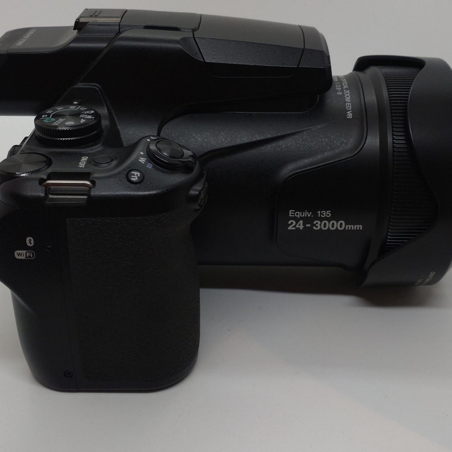 【全額返金保証】【最速発送】Nikon コンパクトデジタルカメラ COOLPIX P1100 動作確認済