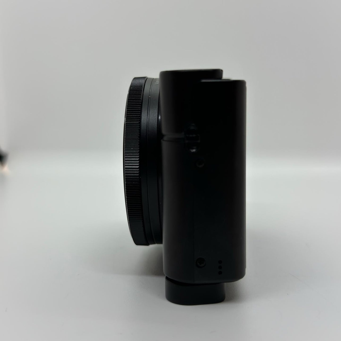 【全額返金保証】【最速発送】Sony コンパクトデジタルカメラ サイバーショット DSC-RX100 美品 動作確認済