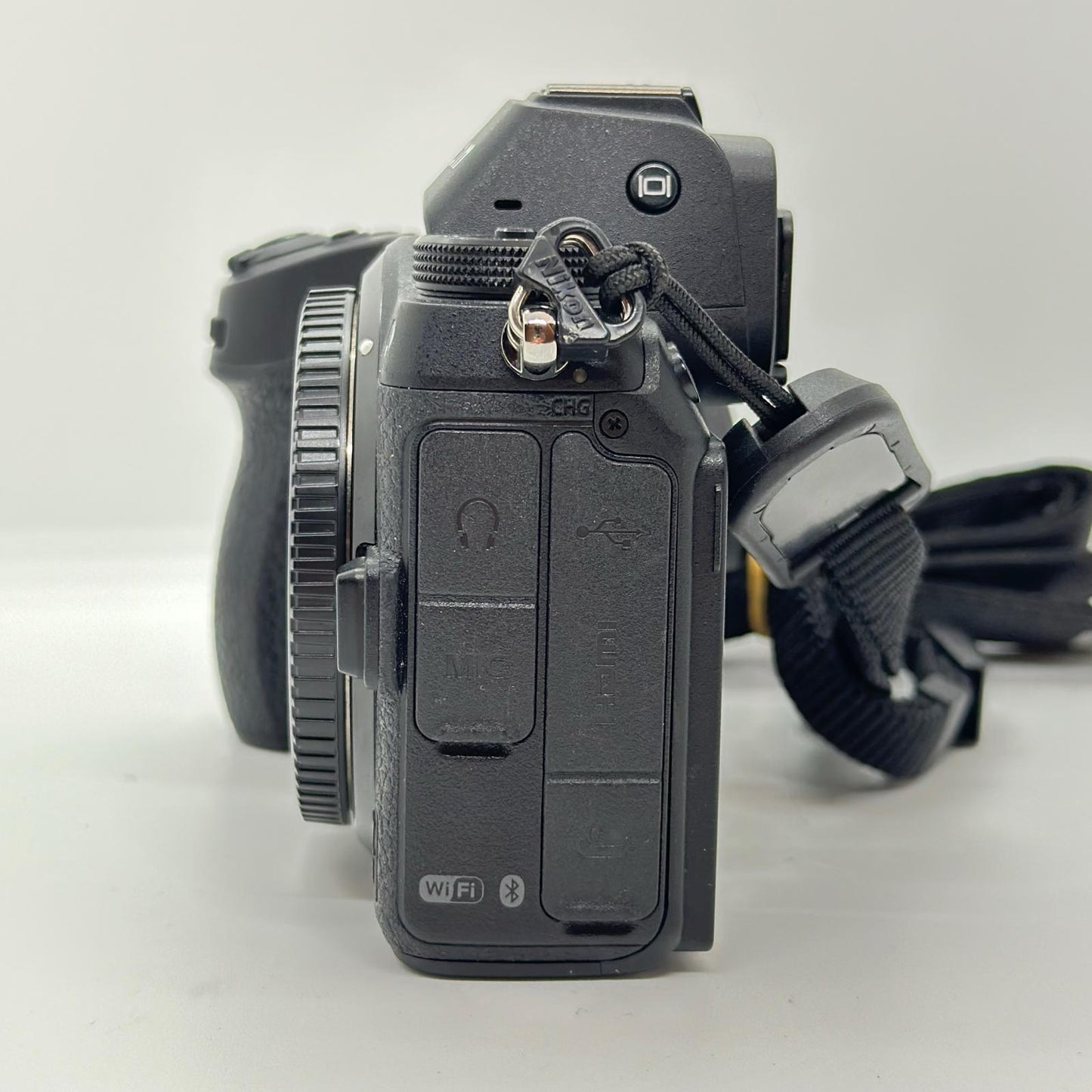 【全額返金保証】【最速発送】Nikon デジタル一眼 Z6 ボディ 美品 動作確認済