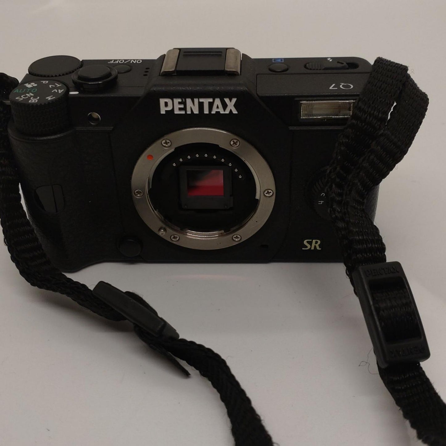 【全額返金保証】【最速発送】PENTAX デジタル一眼 PENTAX Q7 ズームレンズキット 美品 動作確認済