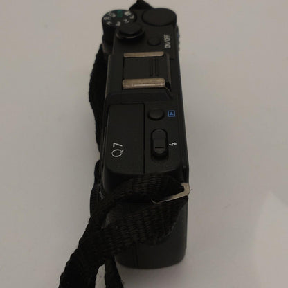 【全額返金保証】【最速発送】PENTAX デジタル一眼 PENTAX Q7 ズームレンズキット 美品 動作確認済