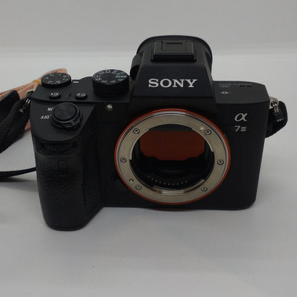 【全額返金保証】【最速発送】Sony デジタル一眼 α7 III ILCE-7M3 ボディ 動作確認済