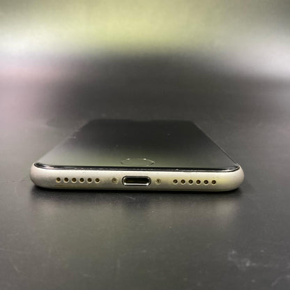 【全額返金保証】【最速発送】Apple iPhone iPhone SE（第3世代） 64GB スターライト au SIMフリー 白ロム 動作確認済 79%
