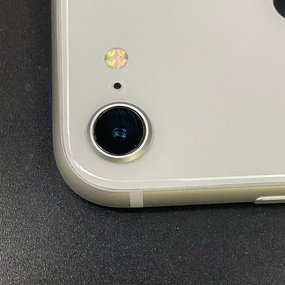 【全額返金保証】【最速発送】Apple iPhone iPhone 8 64GB シルバー docomo SIMフリー 白ロム 動作確認済 70%