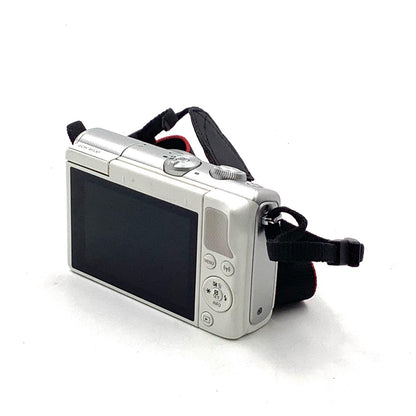 【全額返金保証】【最速発送】Canon デジタル一眼 EOS M100 ボディ ホワイト 動作確認済