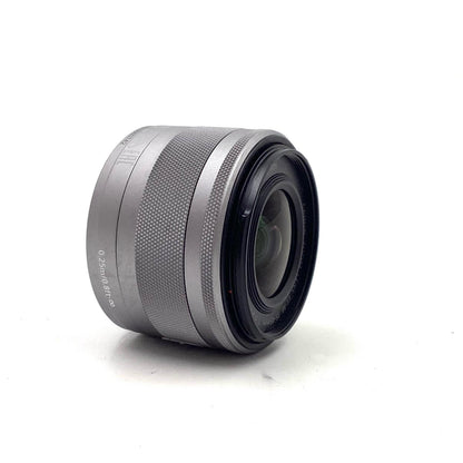 【全額返金保証】【最速発送】Canon EF-M15-45mm F3.5-6.3 IS STM [シルバー] 動作確認済