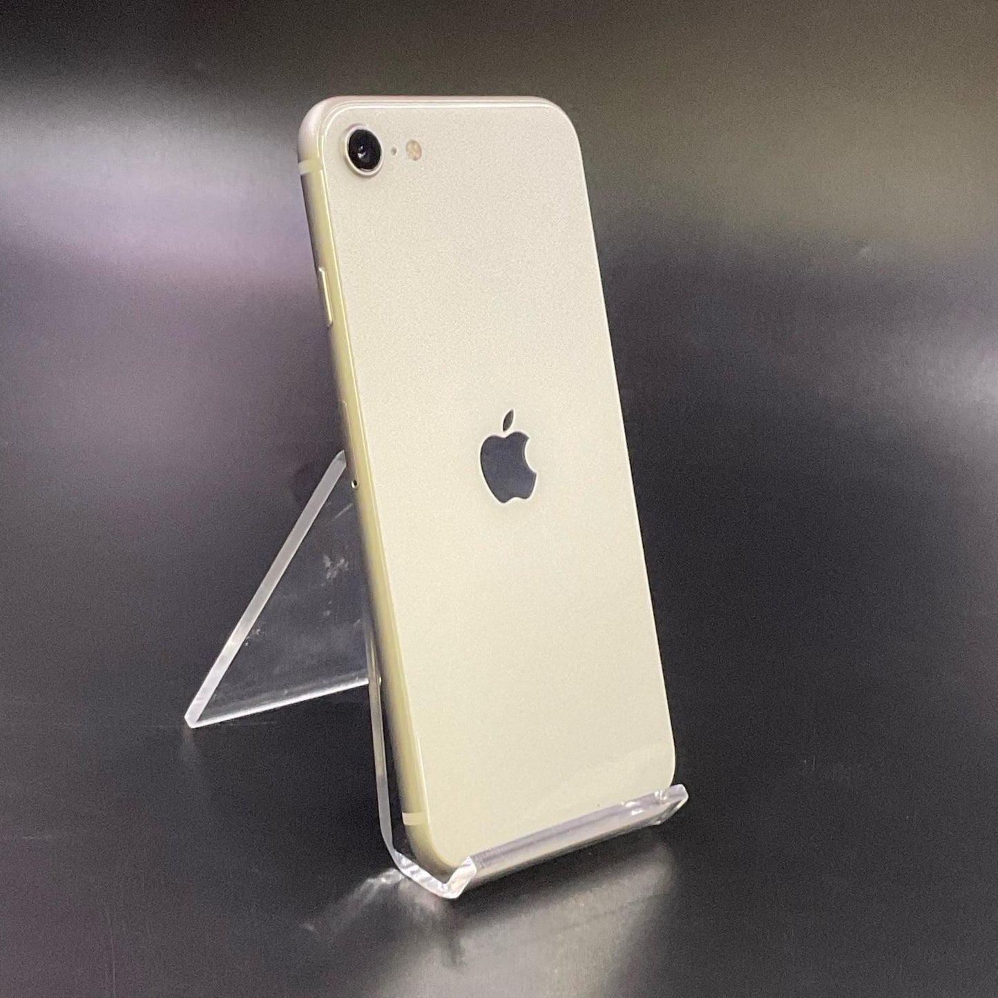 【全額返金保証】【最速発送】Apple iPhone iPhone SE（第3世代） 64GB スターライト au SIMフリー 白ロム 動作確認済 88%