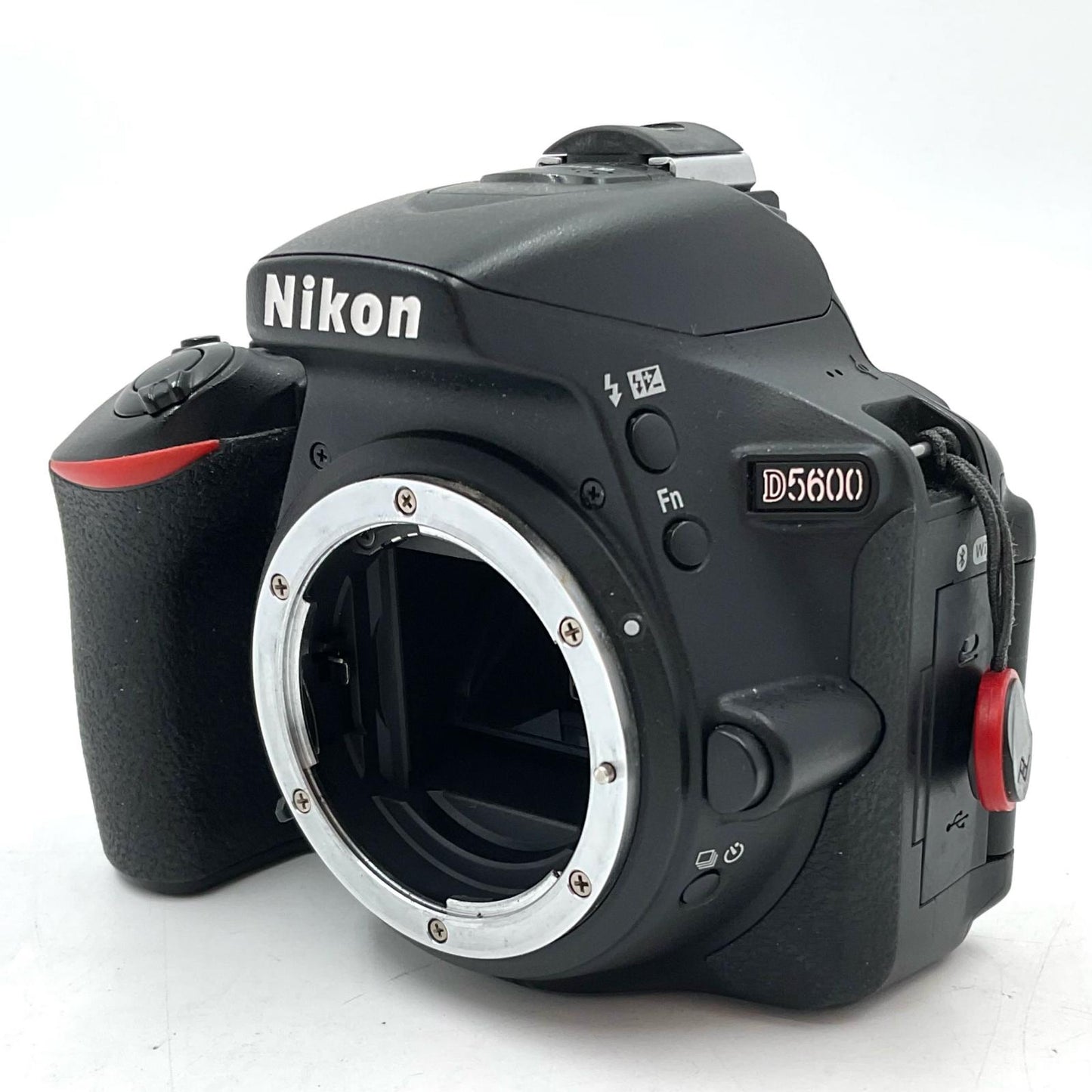 【全額返金保証】【最速発送】Nikon デジタル一眼 D5600 ボディ ブラック 美品 動作確認済