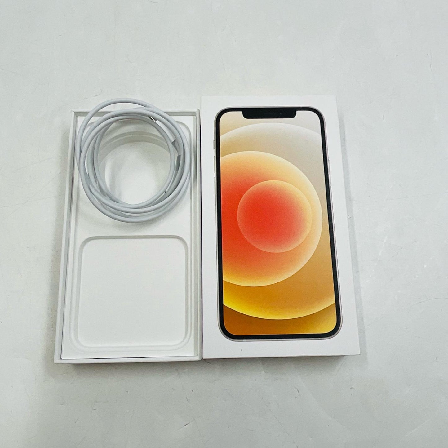 【全額返金保証】【最速発送】Apple iPhone iPhone 12 64GB ホワイト Softbank 白ロム 動作確認済 100%