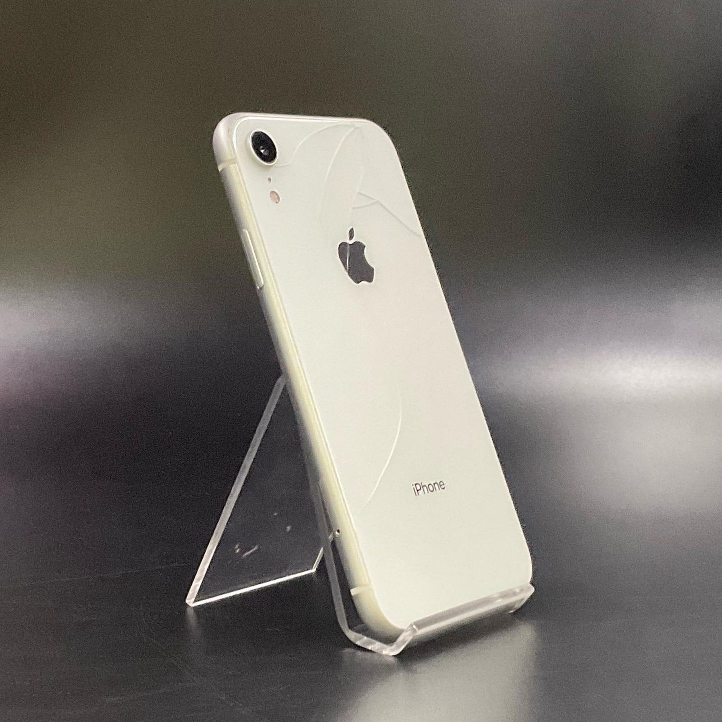 【全額返金保証】【最速発送】Apple iPhone iPhone XR 64GB ホワイト docomo 白ロム 動作確認済 81%