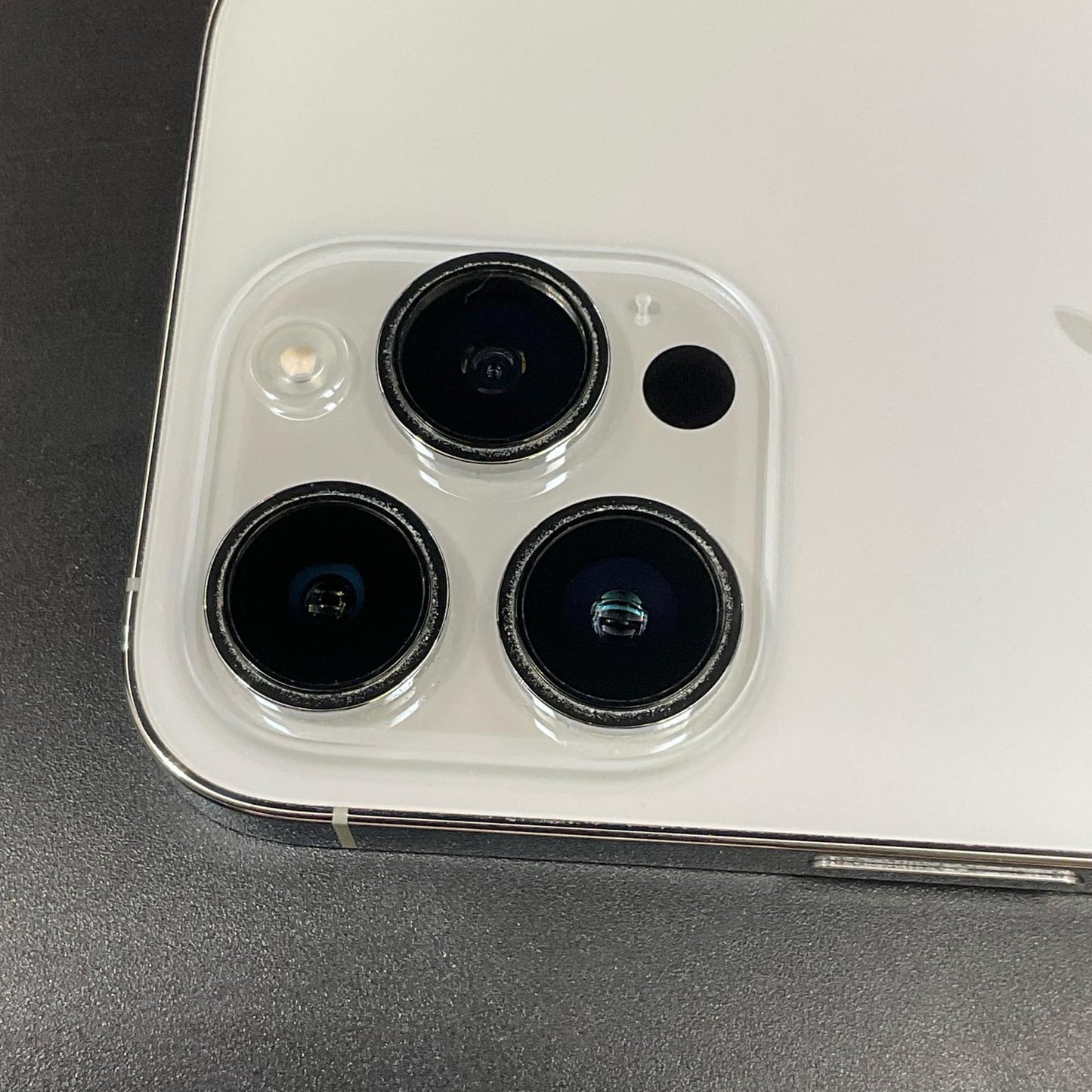 【全額返金保証】【最速発送】Apple iPhone iPhone 14 Pro 128GB シルバー Softbank 白ロム 動作確認済 87%