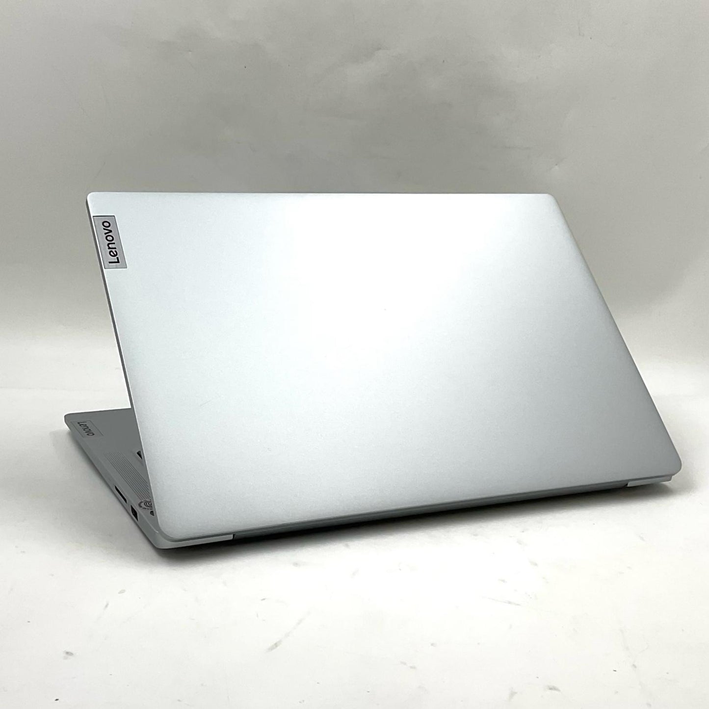 【全額返金保証】【最速発送】Lenovo IDEAPAD Slim 5 Light 14ABR8 82XS AMD Ryzen 7 7730U with Radeon Graphics 16GB M.2 SSD 512GB 100% 美品 動作確認済