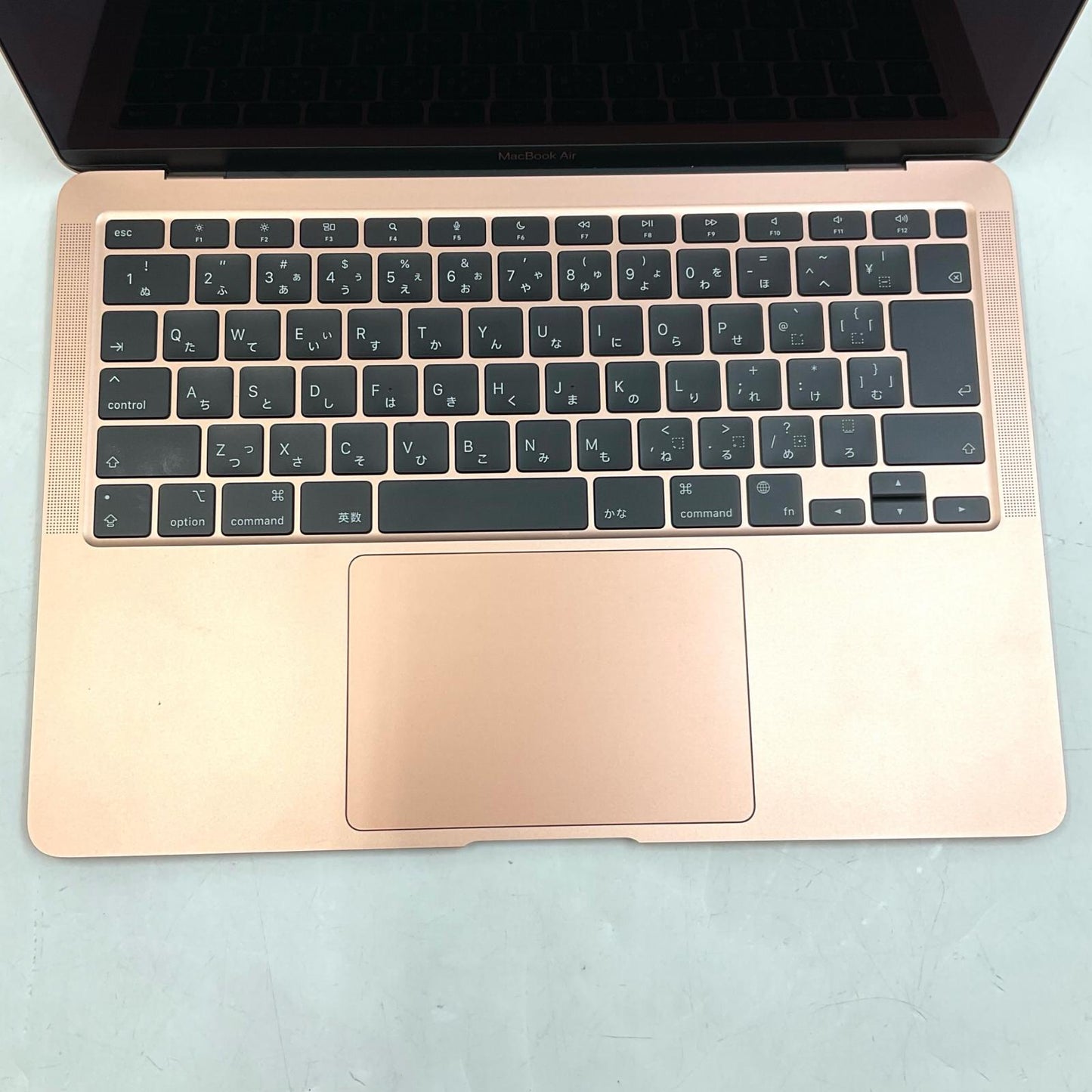 【全額返金保証】【最速発送】Apple MacBook Air 13.3インチ 2020 M1 8コア 8GB 256GB ゴールド 100% 美品 動作確認済