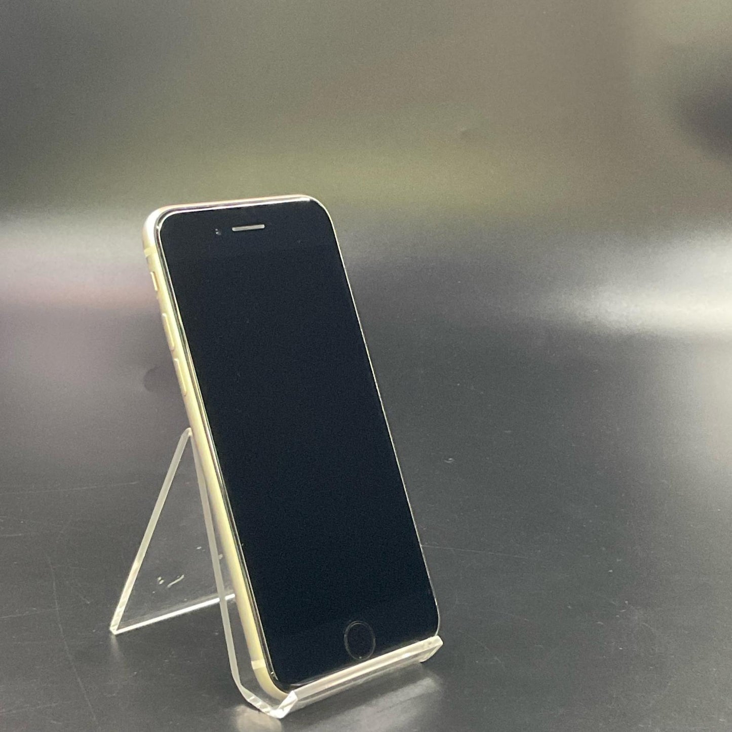 【全額返金保証】【最速発送】Apple iPhone iPhone SE（第3世代） 128GB スターライト au 白ロム 動作確認済 78%