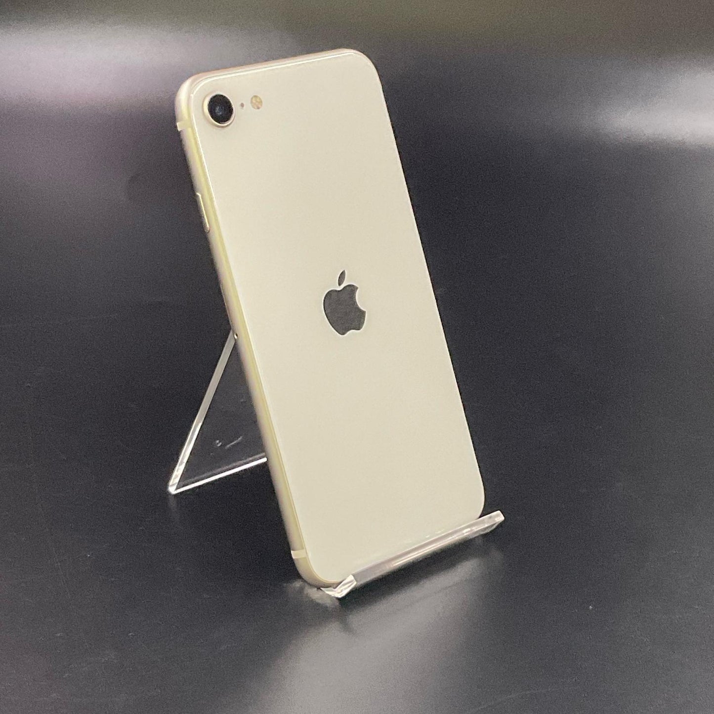【全額返金保証】【最速発送】Apple iPhone iPhone SE（第3世代） 256GB スターライト SIMフリー 白ロム 美品 動作確認済 84%