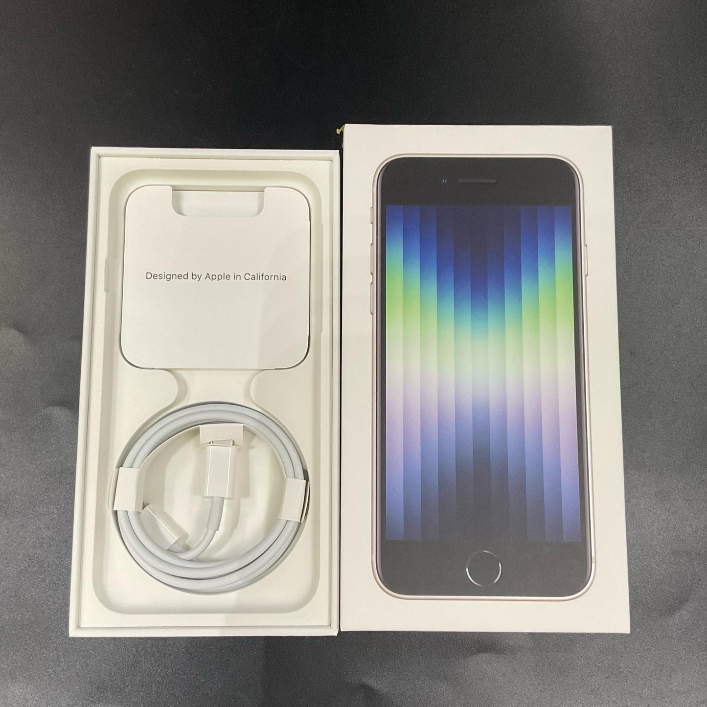 【全額返金保証】【最速発送】Apple iPhone iPhone SE（第3世代） 256GB スターライト SIMフリー 白ロム 美品 動作確認済 84%