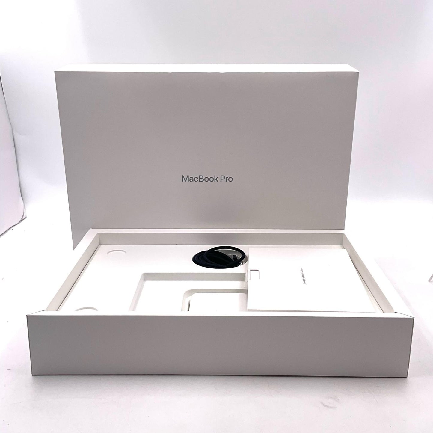 【全額返金保証】【最速発送】Apple MacBook Pro 14インチ 2024 Apple M4 16GB 512GB スペースブラック 100% 美品 動作確認済