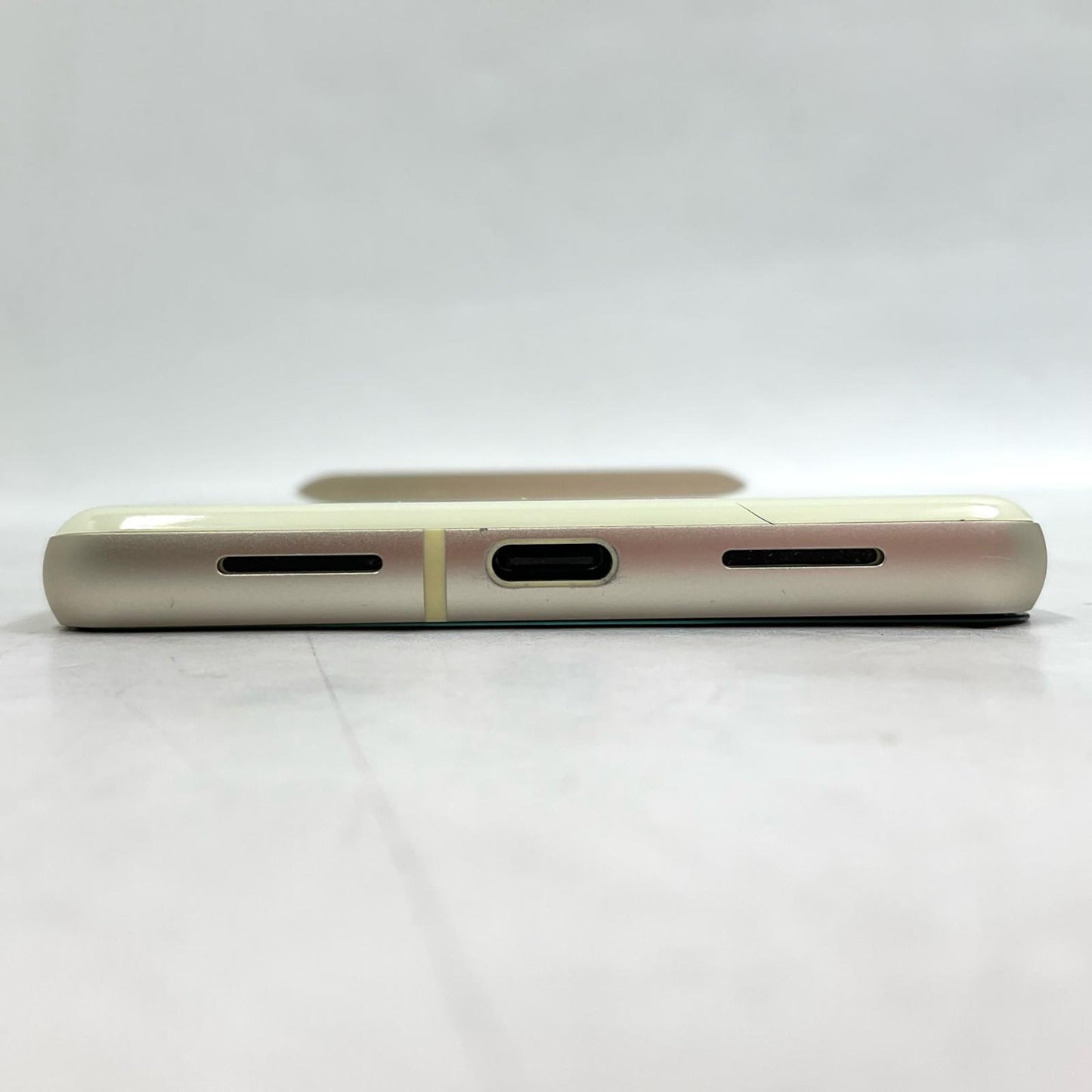 【最速発送】 Google Pixel 7 128GB イエロー系 au SIMフリー Pixel 7 白ロム【難有】