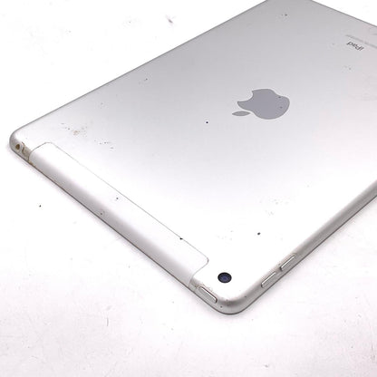 【最速発送】Apple iPad iPad 第7世代 Wi-Fi+Cellular 32GB Silver docomo SIMフリー 白ロム【難有】