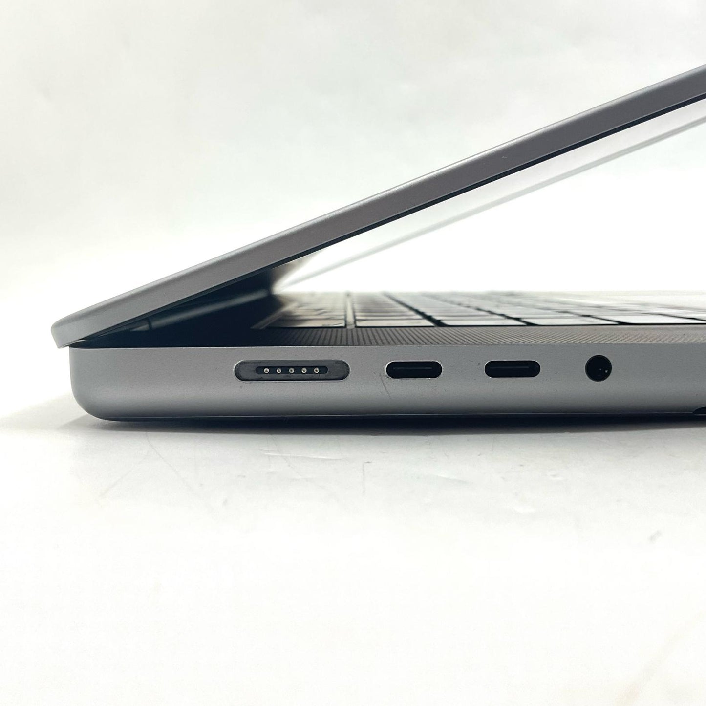 【全額返金保証】【最速発送】Apple MacBook Pro 16インチ 2021 Apple M1 Max 32GB 1TB 動作確認済