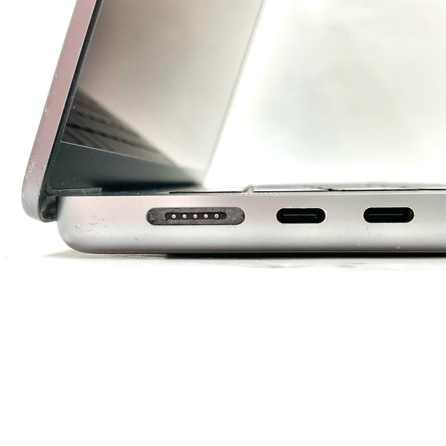 【最速発送】Apple MacBook Pro 14インチ 2021 Apple M1 Pro 16GB 1TB 【難有】